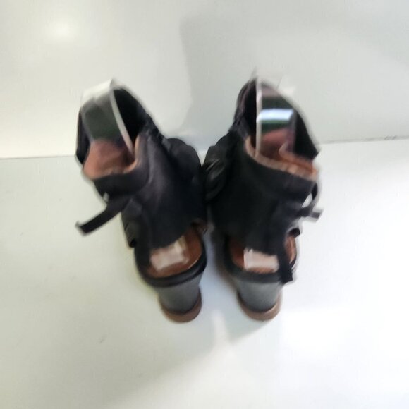 Miz Mooz New York Black Leather Open Toe Ankle Wedge Shoe Size 37 - Picture 5 of 9